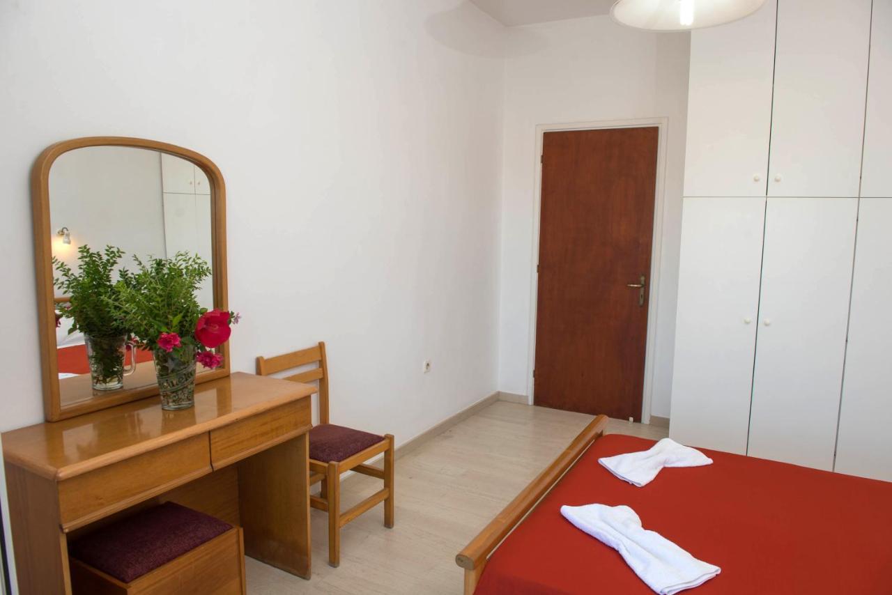 Cleopatra Apartments Laganás Eksteriør bilde