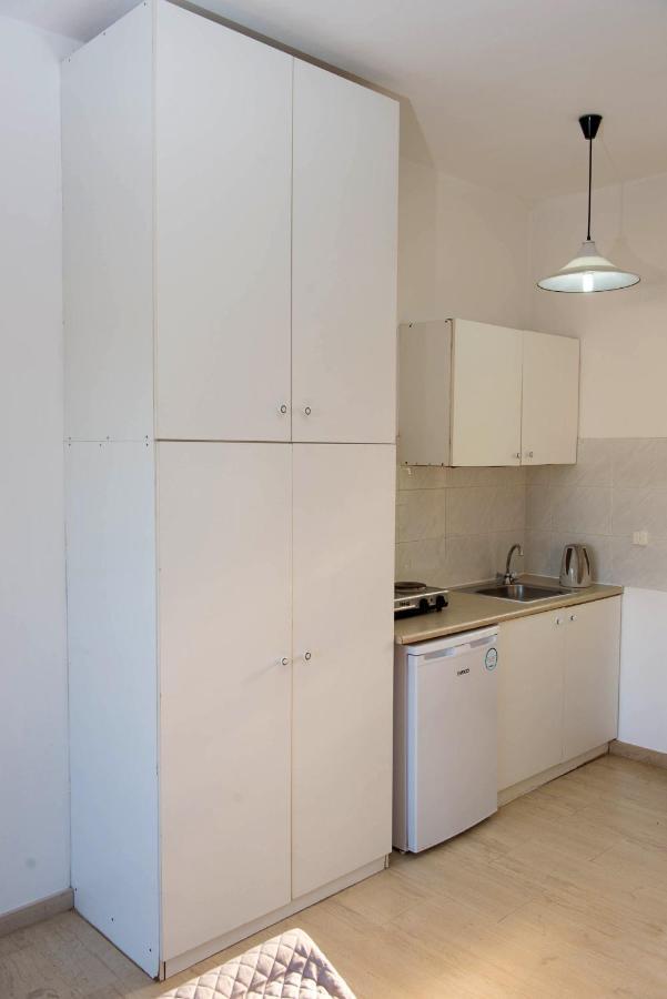 Cleopatra Apartments Laganás Eksteriør bilde